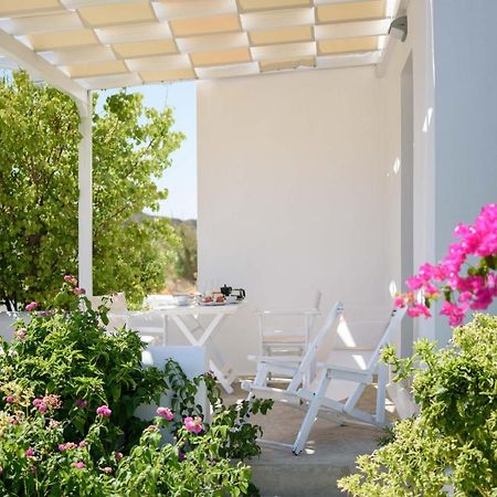 Mirabeli Apartments & Suites Полония Екстериор снимка