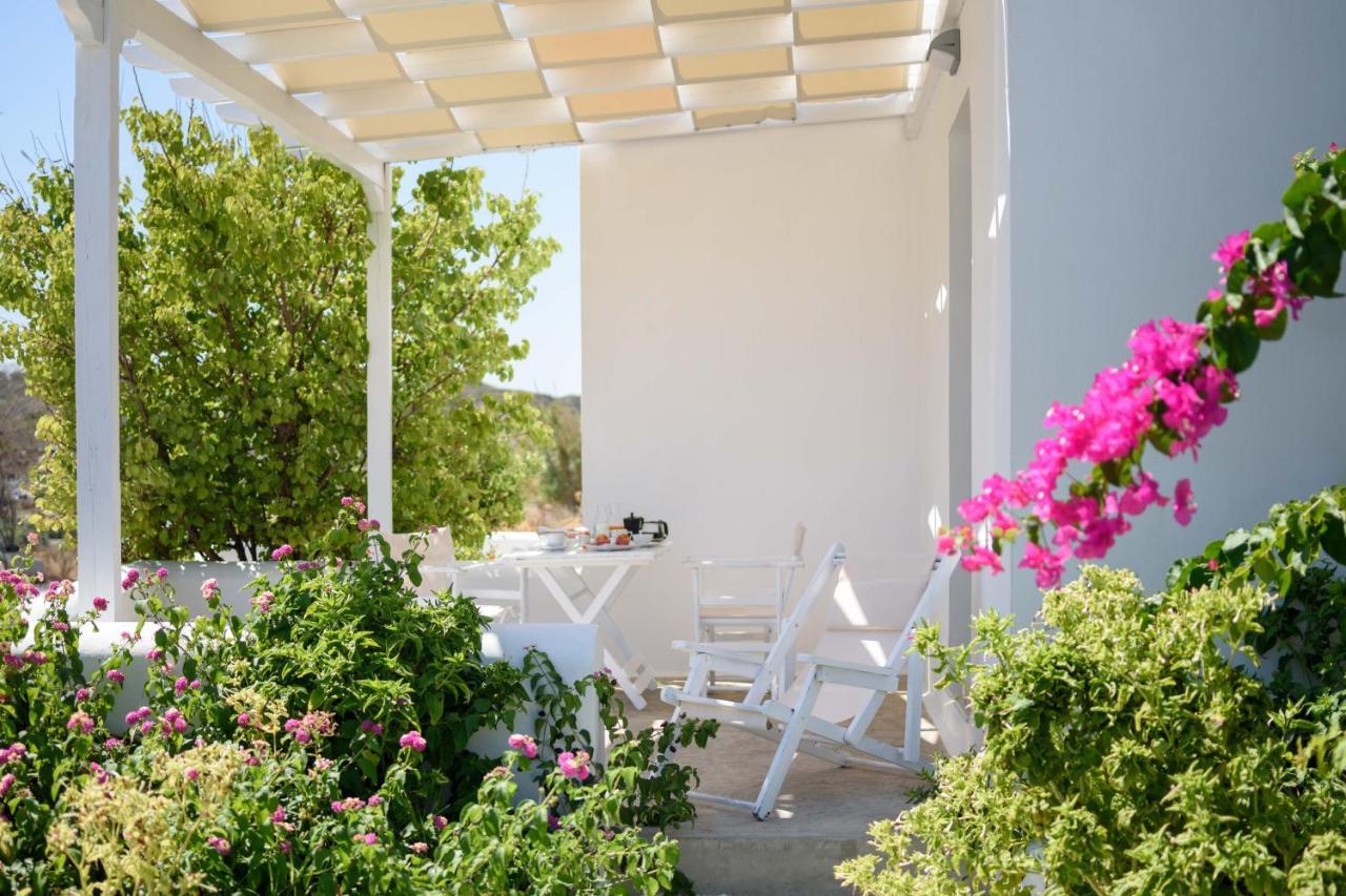 Mirabeli Apartments & Suites Полония Екстериор снимка