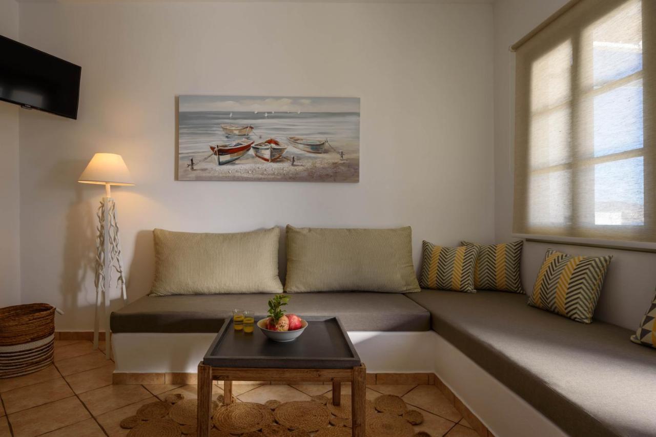 Mirabeli Apartments & Suites Полония Екстериор снимка