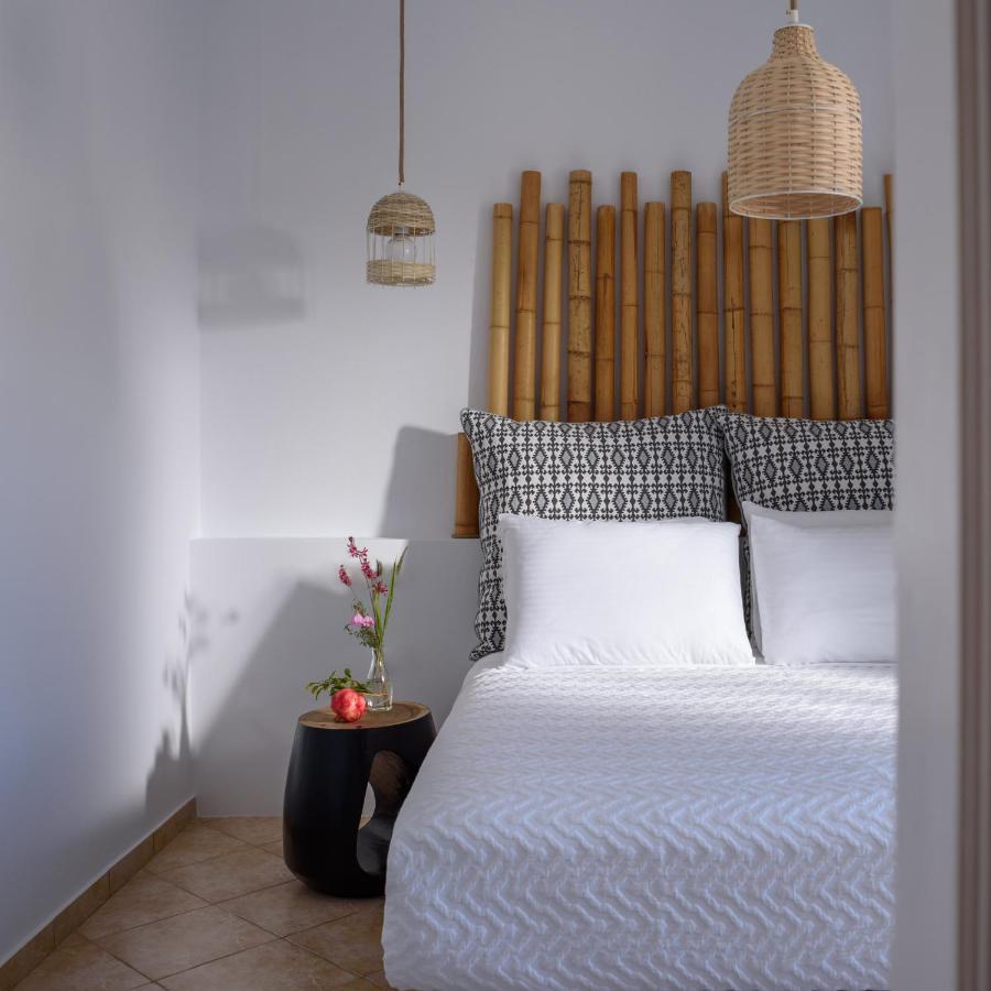 Mirabeli Apartments & Suites Полония Екстериор снимка