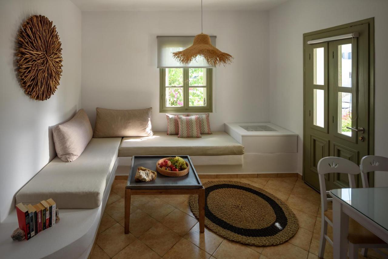 Mirabeli Apartments & Suites Полония Екстериор снимка