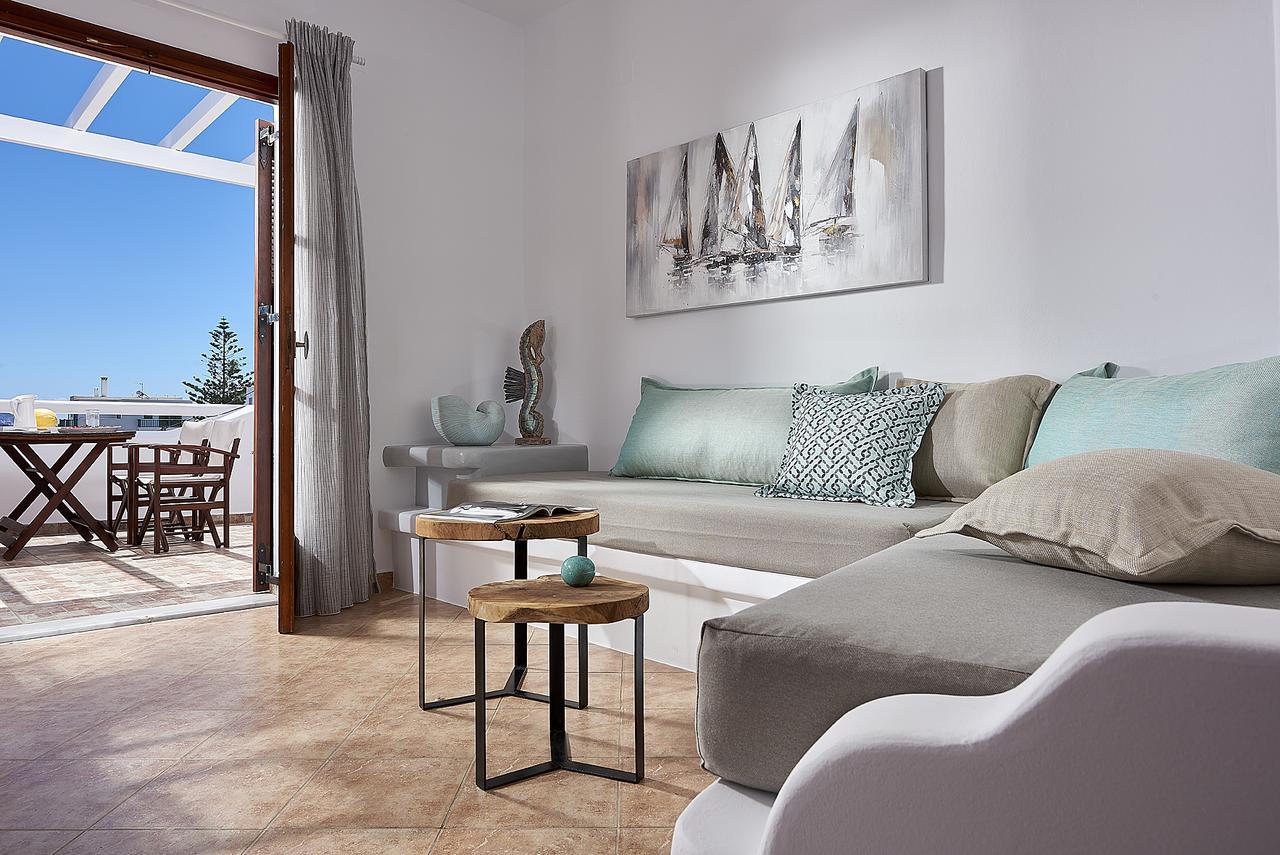 Mirabeli Apartments & Suites Полония Екстериор снимка