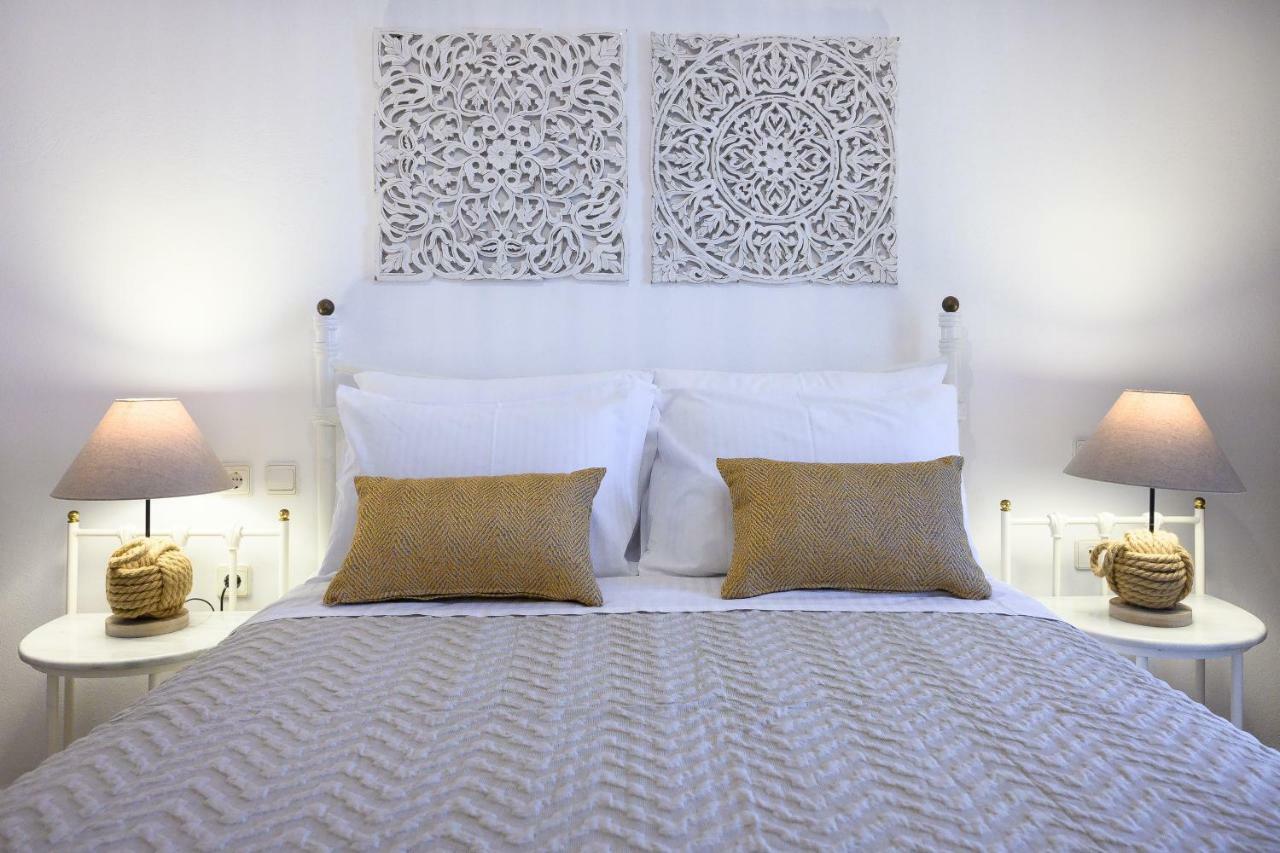Mirabeli Apartments & Suites Полония Екстериор снимка