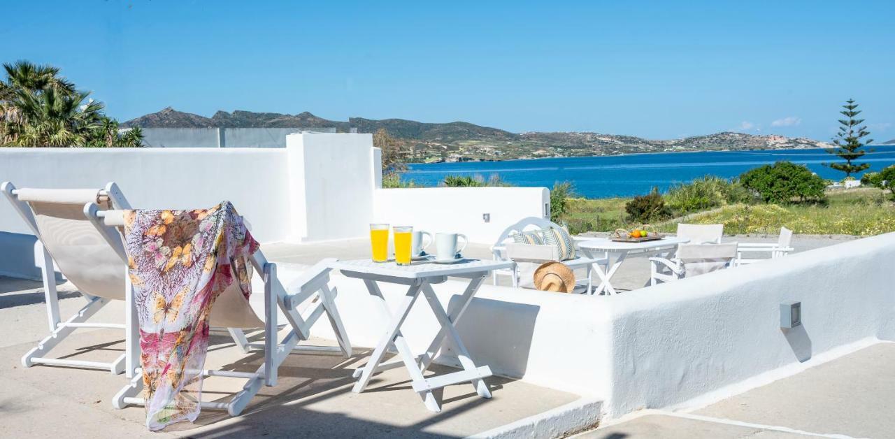 Mirabeli Apartments & Suites Полония Екстериор снимка