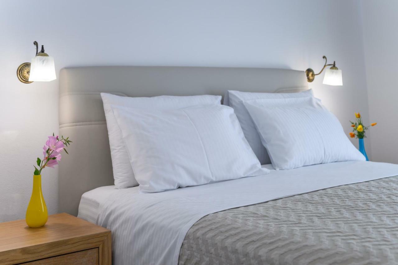 Mirabeli Apartments & Suites Полония Екстериор снимка